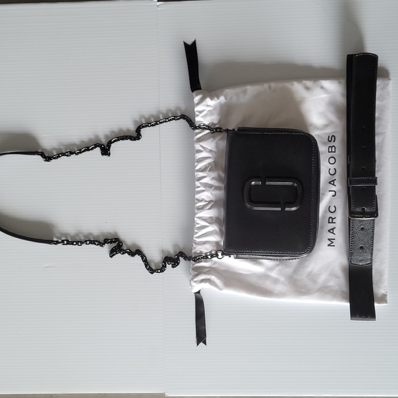 Marc Jacobs Black Hip Shot Covertible Belt Bag - Picture 2 of 8